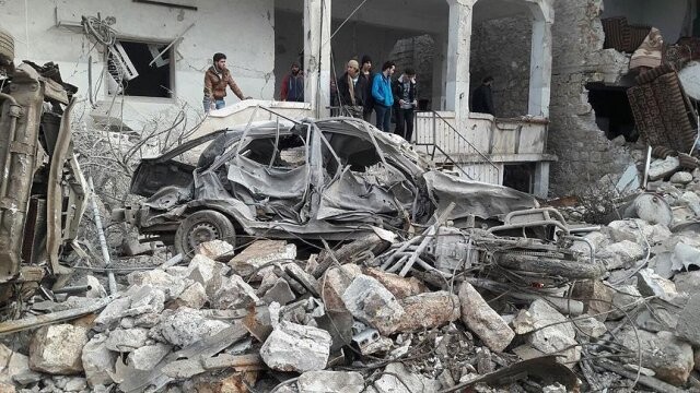 Rus uçakları İdlib&#039;de sivilleri hedef aldı: 23 ölü, 35 yaralı
