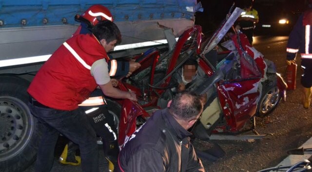 Sakarya&#039;da trafik kazası: 1 ölü, 1 yaralı