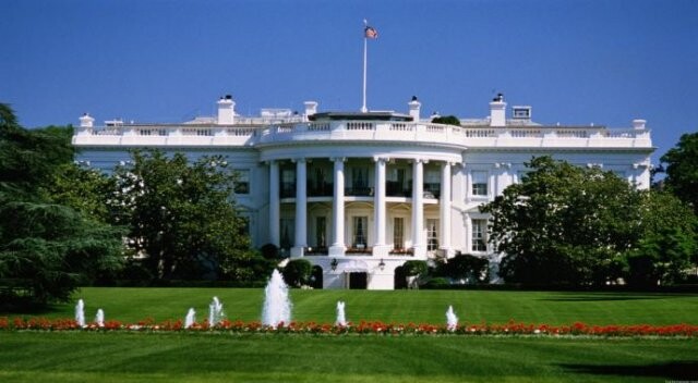 Silah sesleri üzerine Beyaz Saray kapatıldı