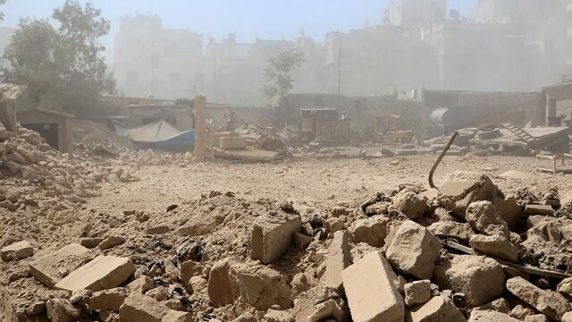 Suriye&#039;de sivillere vakum bombalı saldırı: 11 ölü