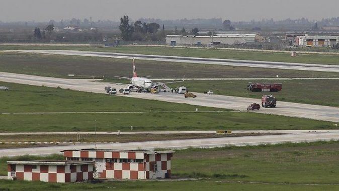 THY uçağı Kosova&#039;da pistten çıktı