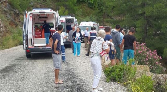 Turistleri taşıyan cip baraja uçtu: 4 kayıp, 6 yaralı