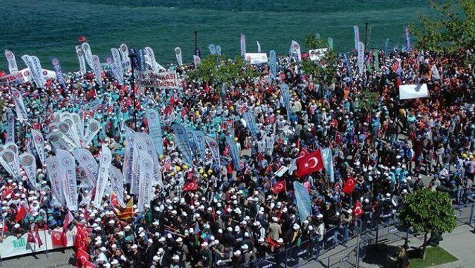 Türk-İş 1 Mayıs&#039;ı Çanakkale&#039;de kutluyor