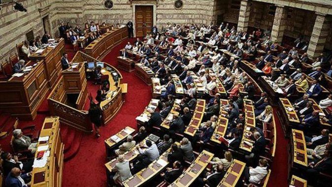Yunanistan&#039;da &#039;vergi yağmuru&#039; mecliste onaylandı
