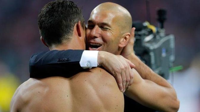 Zidane tarihe geçti