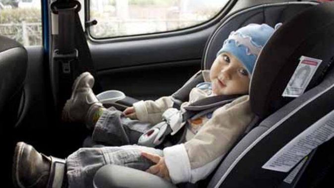 Bebekleri arabada bırakmayın