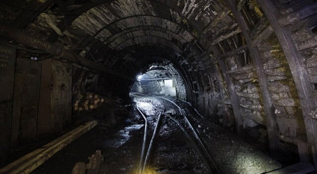 Çin&#039;de maden ocağını su bastı!