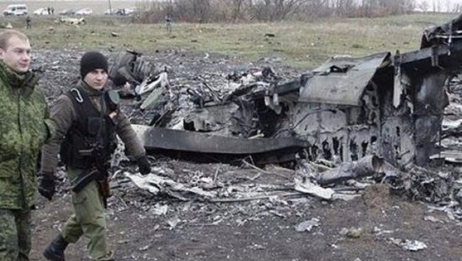 Düşen uçağın enkazında Rus yapımı füze