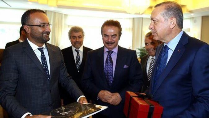 Erdoğan Orhan Gencebay’la bir araya geldi