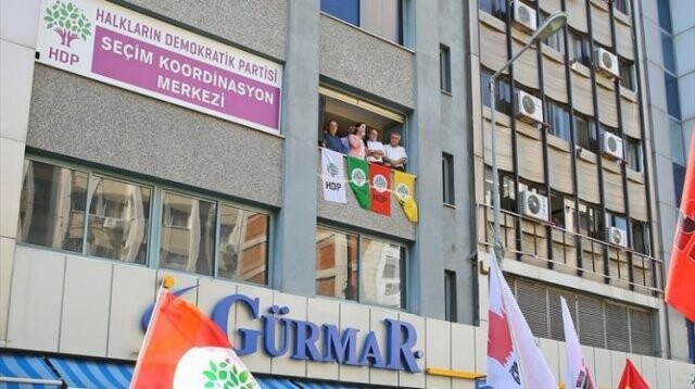 Figen Yüksekdağ&#039;a İzmir şoku!