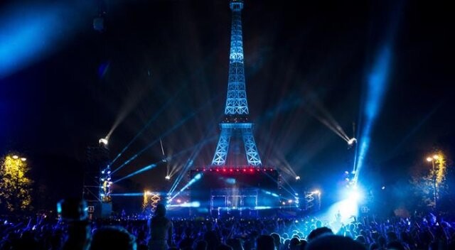 Fransa&#039;da dev açılışa 80 bin kişi katıldı