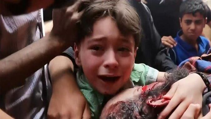 Halep&#039;te hayat kurtarmaya giderken hayatından oldu