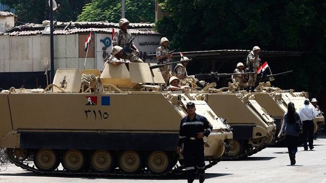İhvan&#039;dan Mısır ordusuna &#039;Kışlaya dön&#039; çağrısı