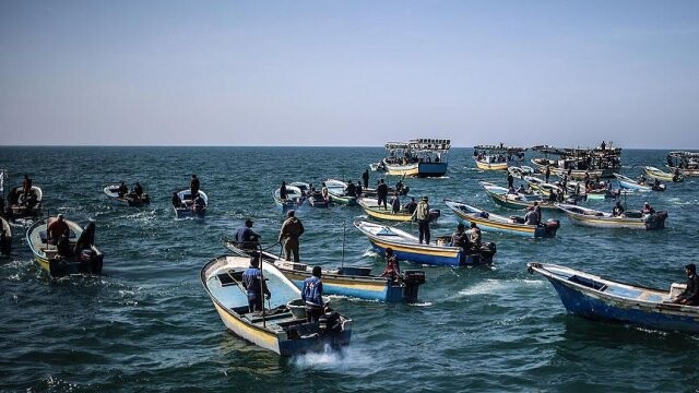 İsrail Gazze&#039;deki avlanma menzilini 6 mile çekti
