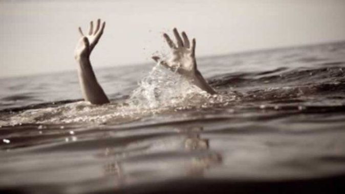İzmir&#039;de denize düşen genç hayatını kaybetti