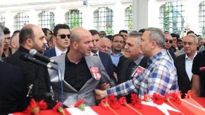 Kılıçdaroğlu&#039;na mermiyi şehidin dayısı atmış