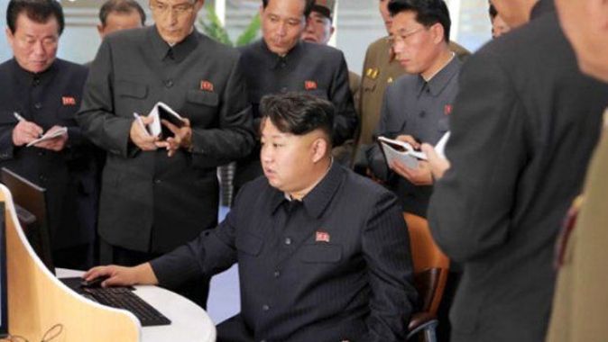 Kuzey Kore&#039;nin diktatörünü, bir çocuk 2 saniyede maskara etti