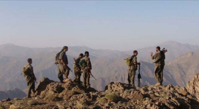 PKK Ovacık&#039;ı vurdu, teröristler birbirine düştü