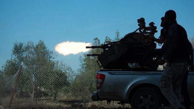 Suriyeli muhaliflere gönderilen silahların karaborsaya düştüğü iddiası