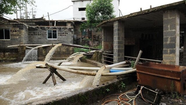 Çin&#039;de maden ocağını su bastı: 12 kişi mahsur