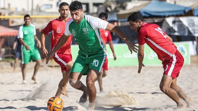 Gazze sahilinde plaj futbolu şampiyonası