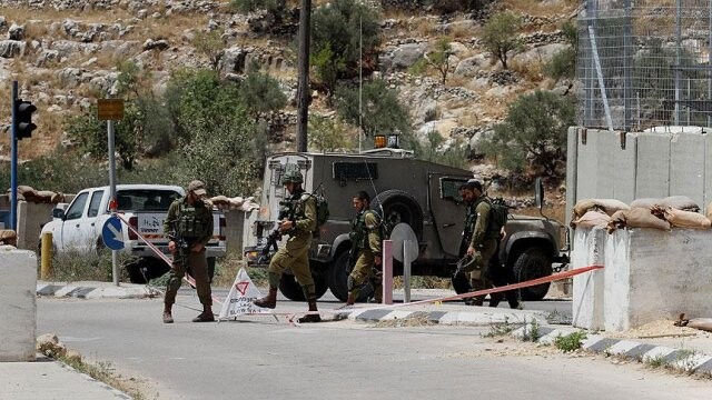 İsrail askeri Filistinli bir genci vurdu