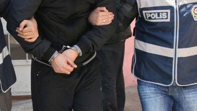 İzmir&#039;de terör operasyonu: 11 gözaltı