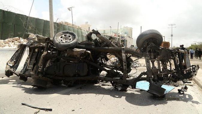 Mogadişu havalimanına bombalı saldırı