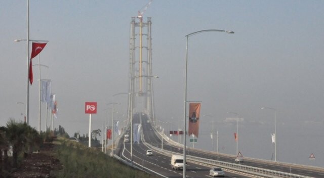 Osman Gazi Köprüsü sise büründü