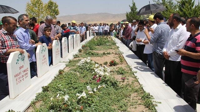 PKK&#039;nın &#039;Susa Cami Katliamı&#039;nda ölenler anıldı