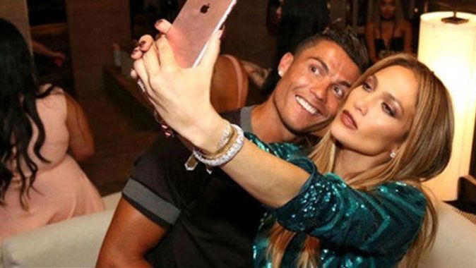 Ronaldo ile Jennifer Lopez&#039;in dikkat çeken yakınlaşması