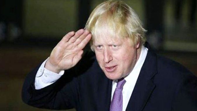 Türk kökenli Boris Johnson İngiltere Dışişleri Bakanı oldu