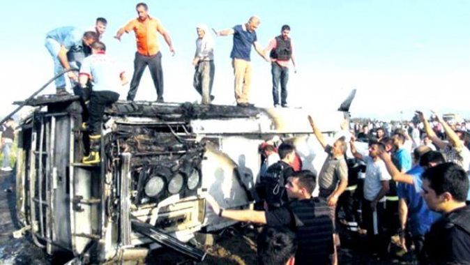 Bombalı aracı Türk bayrağıyla kamufle etmişler