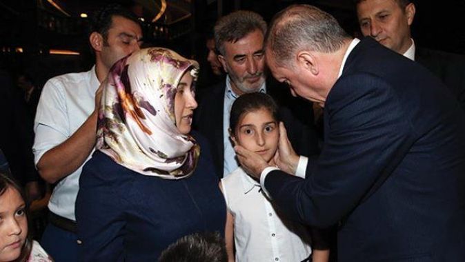 Cumhurbaşkanı Erdoğan şehit yakınlarını ağırladı