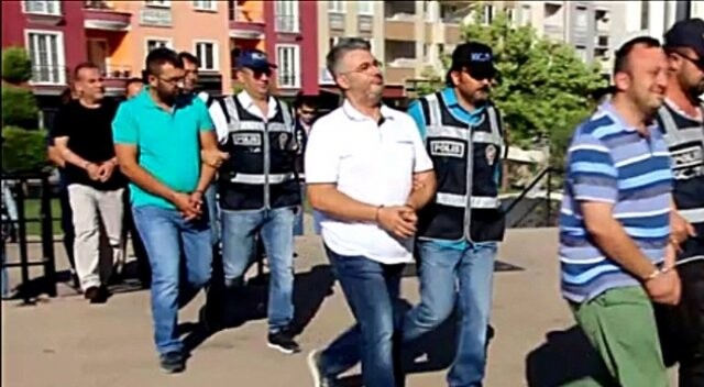 Edremit’te 32 iş adamı FETÖ&#039;den tutuklandı