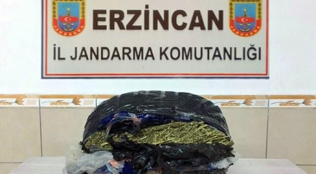 Erzincan&#039;da otobüsten 7 kilo esrar çıktı
