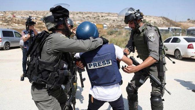 İsrail güçlerinden gazetecilere sert müdahale