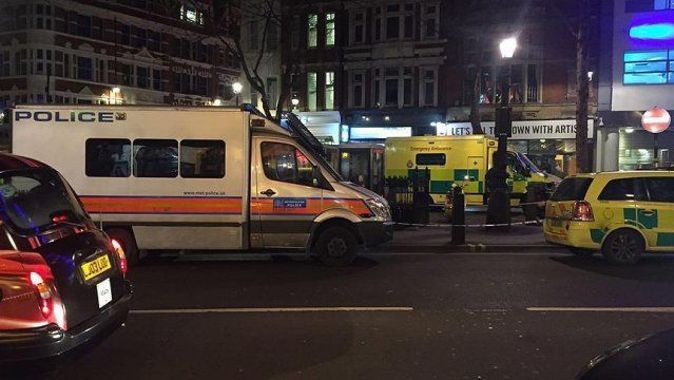 Londra&#039;da bıçaklı saldırı: 1 ölü, 5 yaralı