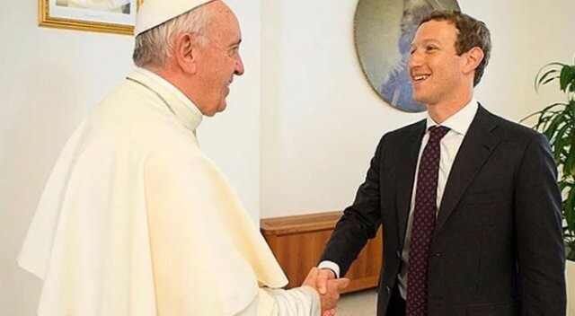 Mark Zuckerberg, Papa&#039;ya İHA hediye etti