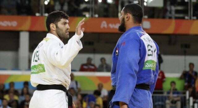 Mısırlı judocudan İsrailli rakibine şok protesto!
