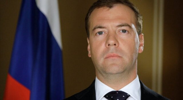 Rusya Başbakanı Medvedev: Ukrayna ile ilişkilerimiz tamamen kopabilir