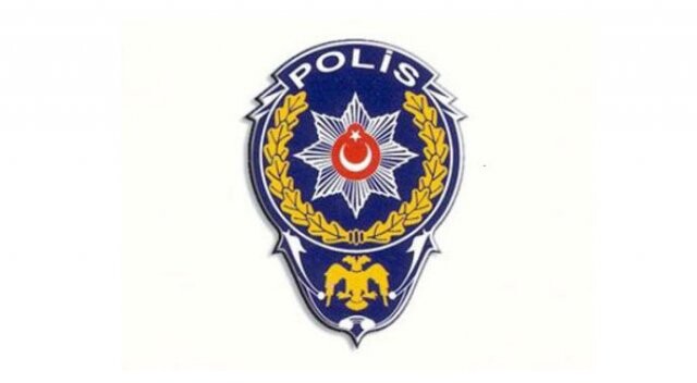 Sivas&#039;ta 20 polis tutuklandı