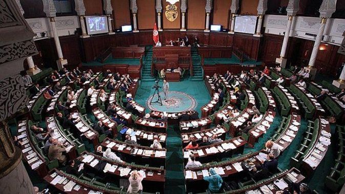 Tunus Parlamentosu&#039;nda güven oylaması oturumu yapılıyor