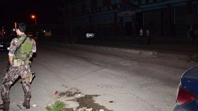 Adana&#039;da polise bombalı hain saldırı!