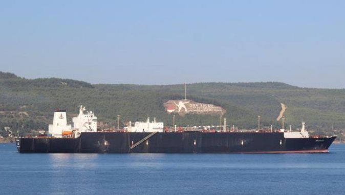 Doğalgaz tankeri Çanakkale&#039;den geçti