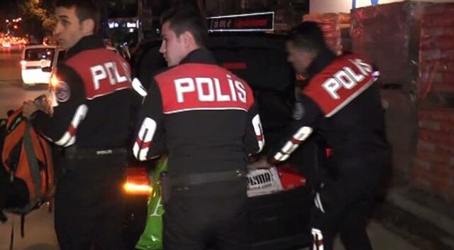 Kadıköy&#039;de polisten kaçan araçtan 120 bin TL’lik uyuşturucu çıktı