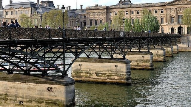 Paris&#039;te Seine Nehri kenarı yayalaştırıldı