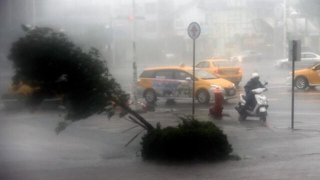 Vietnam&#039;da Tropikal fırtına: 5 ölü