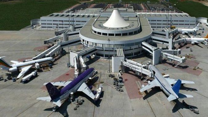 Antalya Havalimanı’nda 300 özel güvenlik görevlisinin iş akdi feshedildi