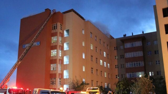 Bandırma Devlet Hastanesinde yangın paniği